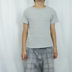 画像2: 90's Champion 青刺繍タグ 中期 USA製 無地Tシャツ M (2)