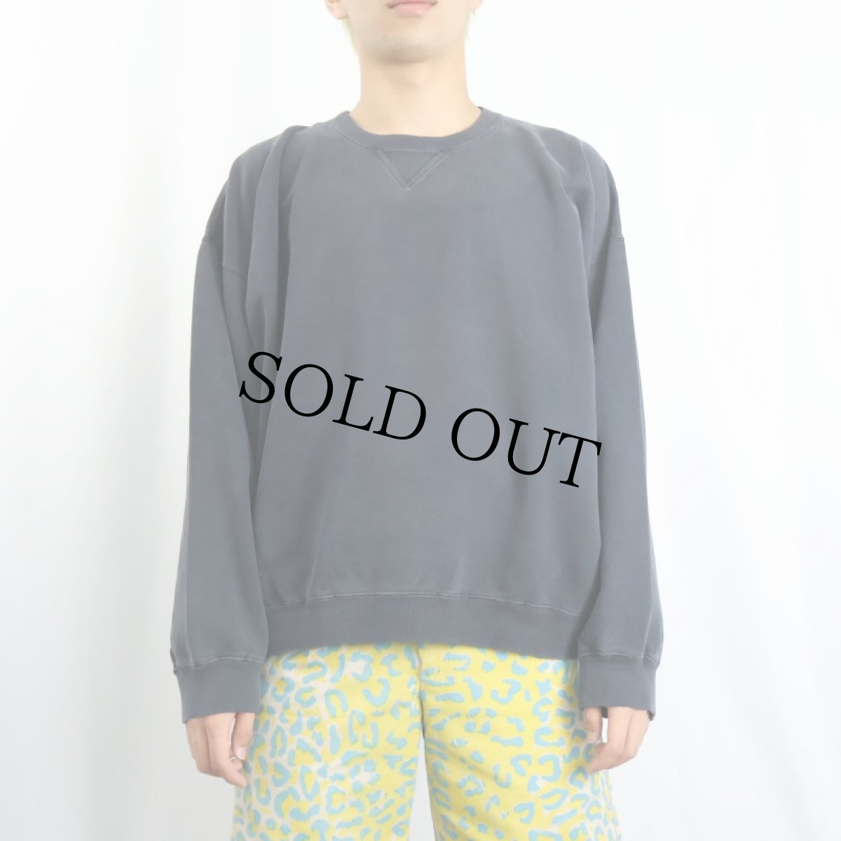 画像2: 90's GAP 前V 無地スウェット BLACK XL (2)