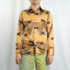 画像2: 70's VAN HEUSEN 総柄 ナイロンシャツ (2)