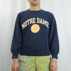 画像2: 90's Champion 青刺繍タグ 中期 USA製 "NOTRE DAME" プリントスウェット NAVY S (2)