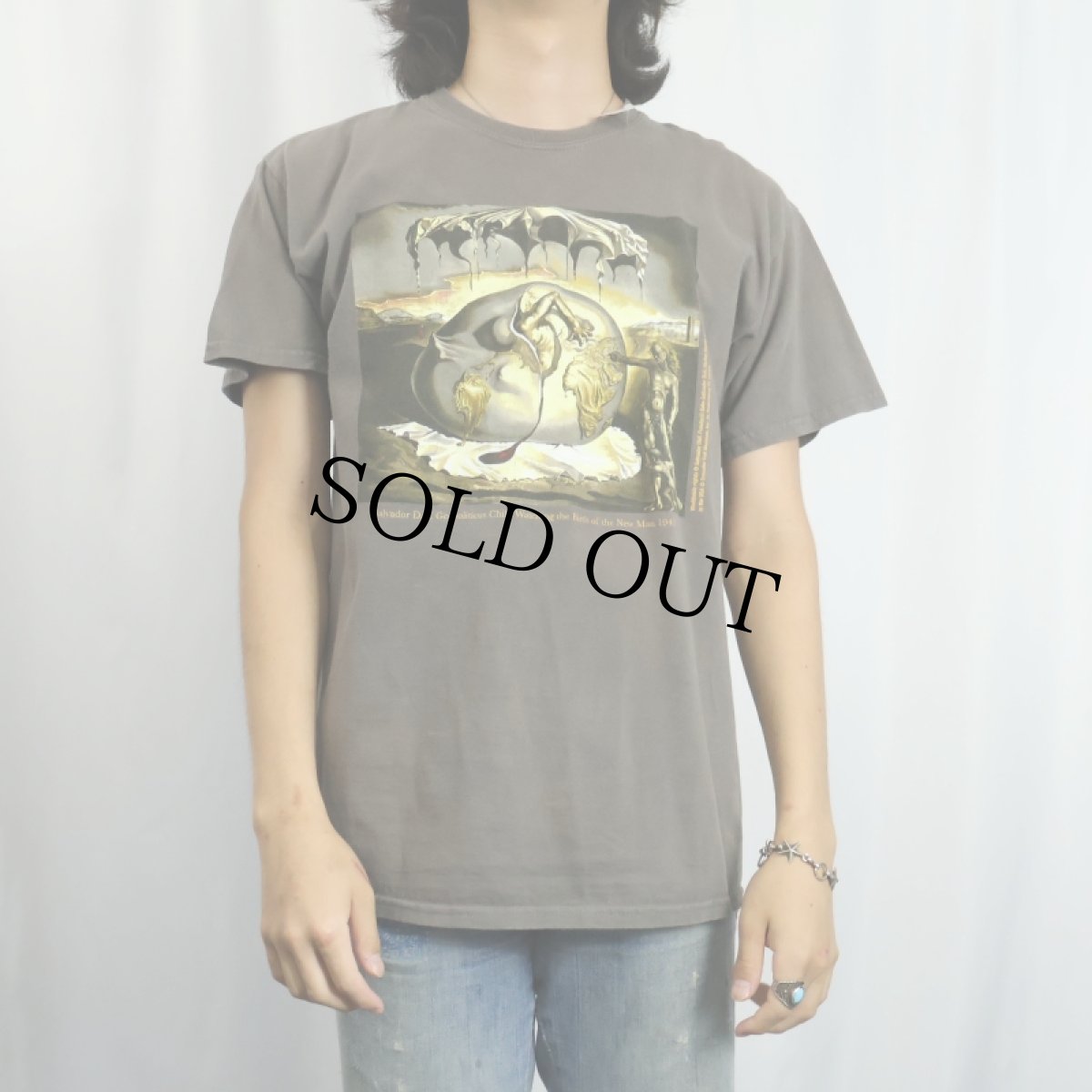 画像2: Salvador Dali "Geopoliticus Child Watching the Birth of the New Man" アートプリントTシャツ M (2)