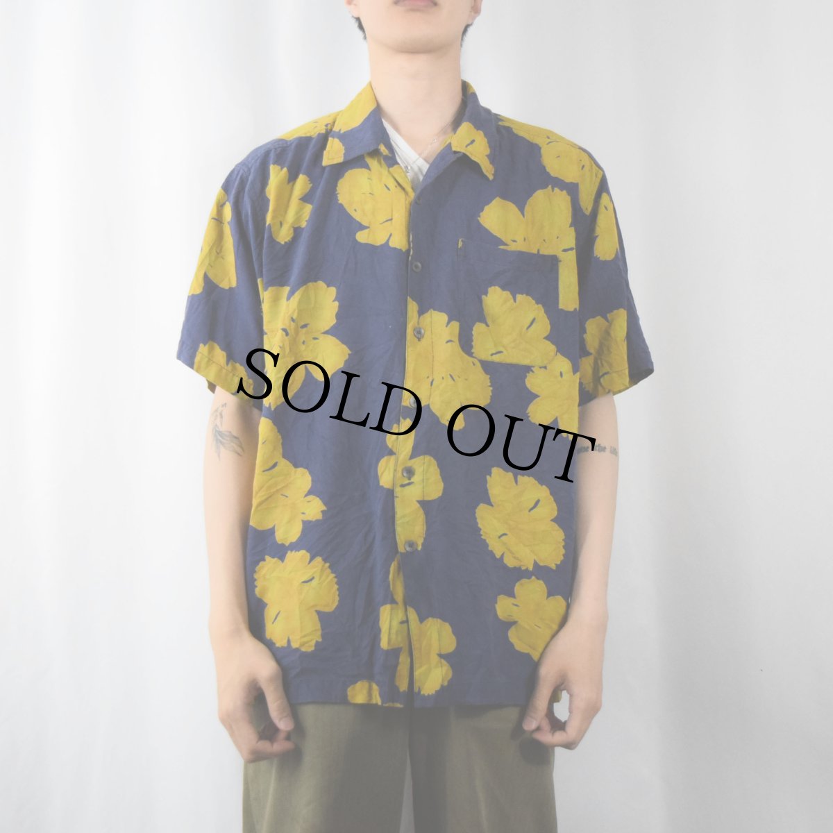 画像2: UN TIED ハイビスカス柄 シルクアロハシャツ XL (2)