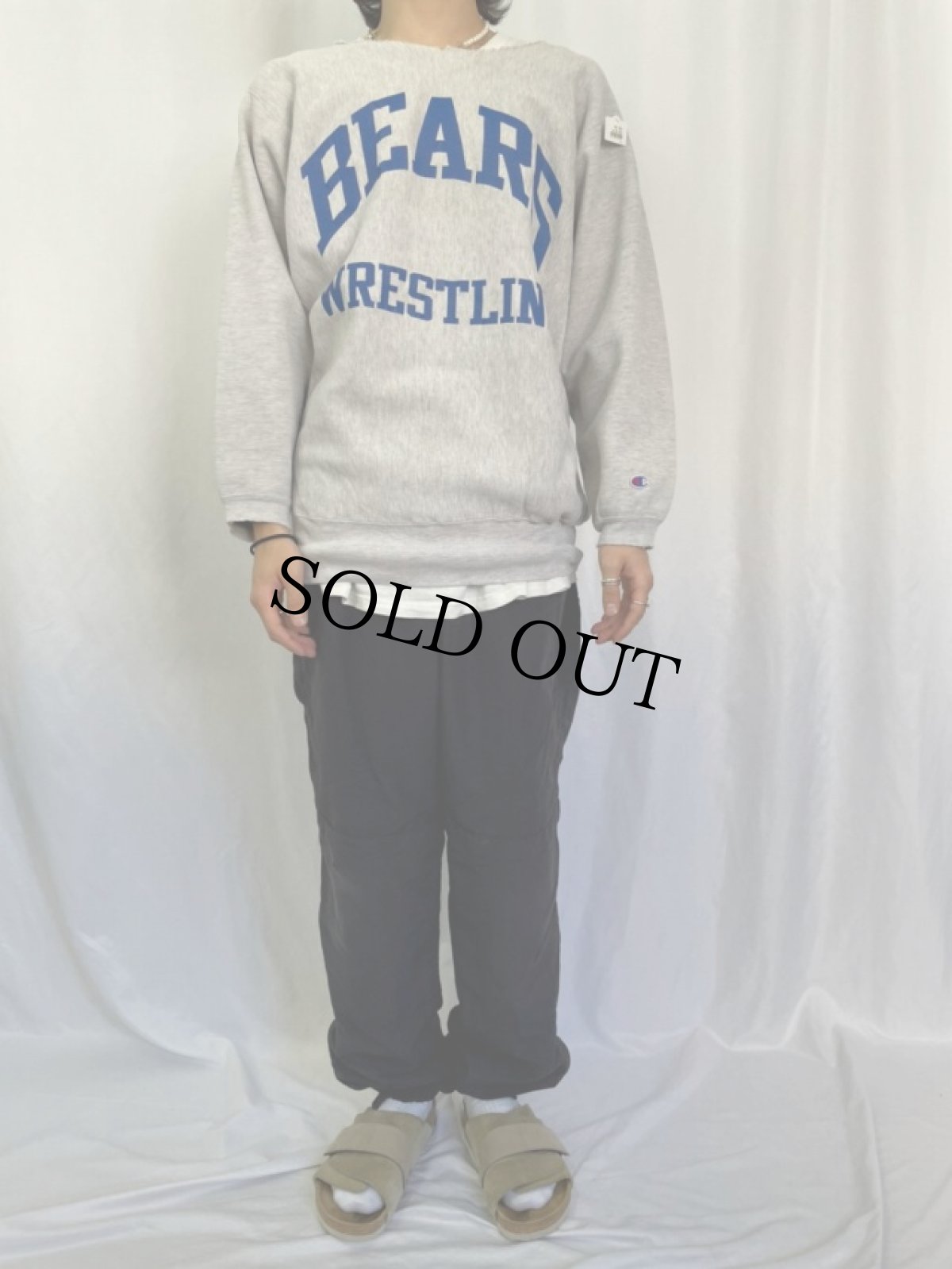 画像2: Champion REVERSE WEAVE "BEARS WRESTLING" カットオフプリントスウェット (2)