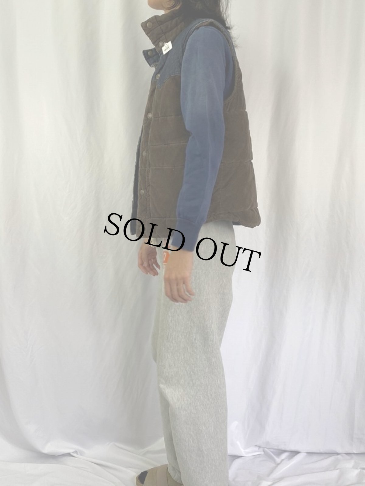 画像4: Levi's リバーシブル 中綿入り ウエスタンヨーク コーデュロイ切り替えベスト M (4)