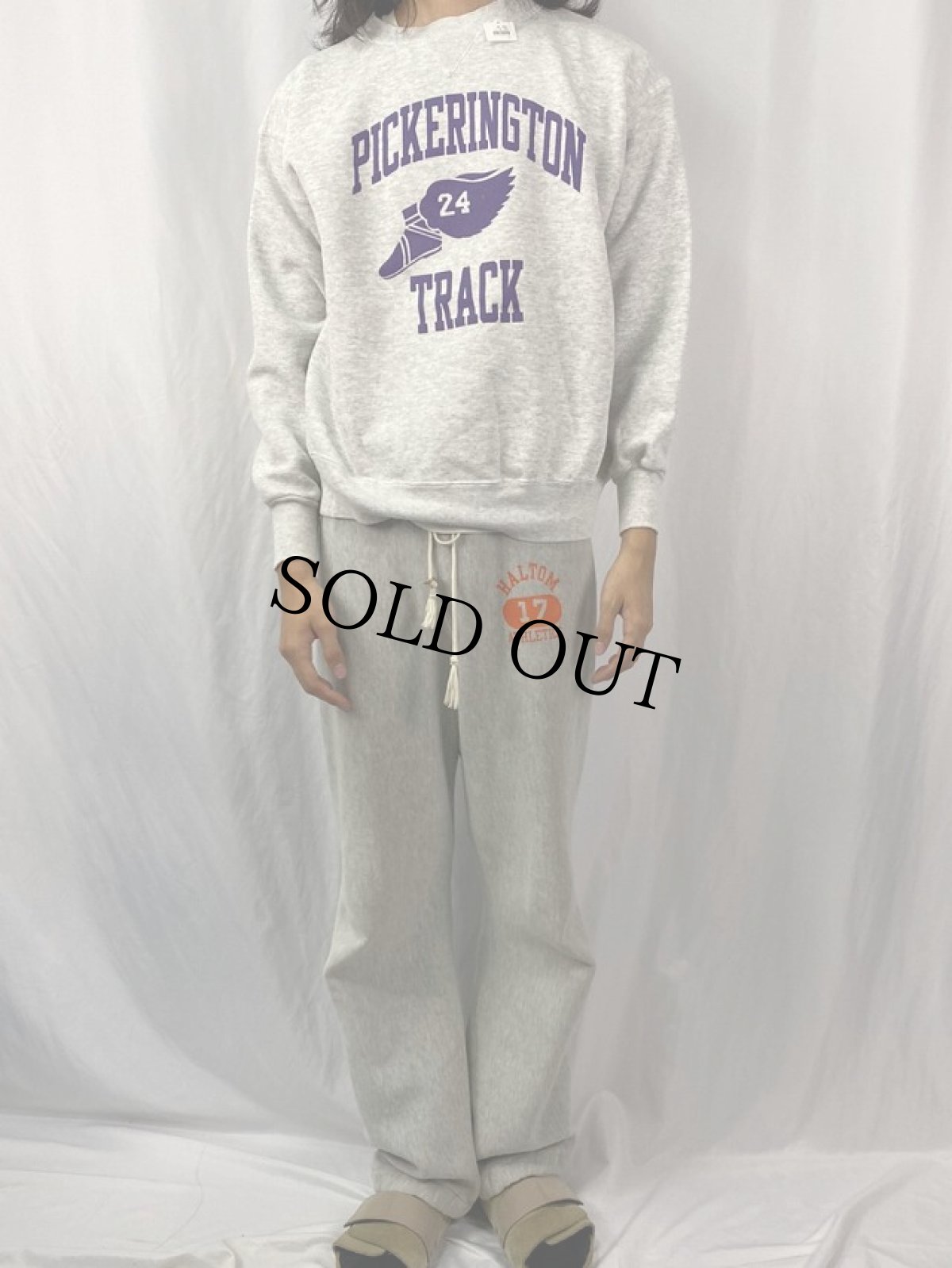 画像2: Champion "PICKERINGTON" ウイングフット 前Vプリントスウェット (2)