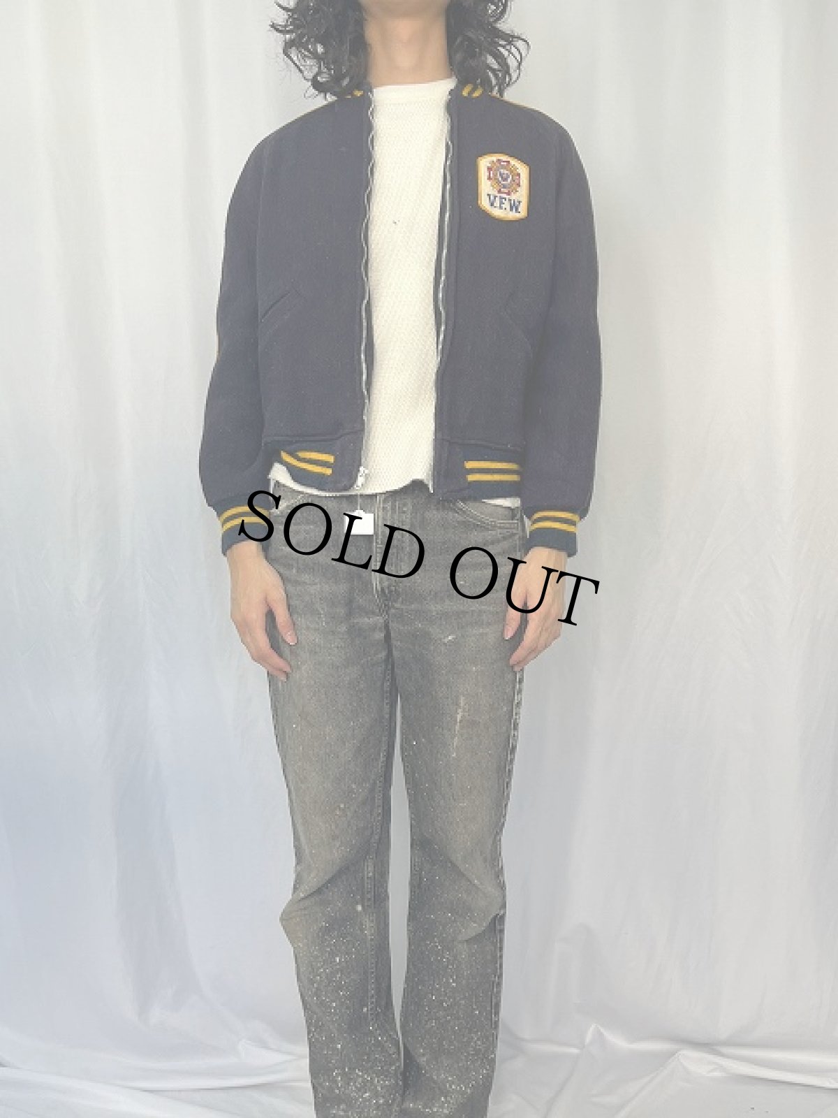 画像2: 60's "V.F.W" ワッペン付き ウールスタジャン M (2)