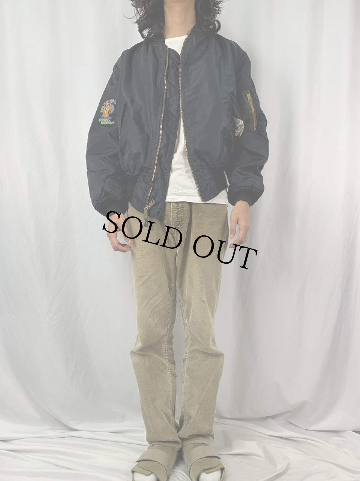 画像3: 民間用 90's USA製 ワッペン付き MA-1 フライトジャケット MEDIUM (3)