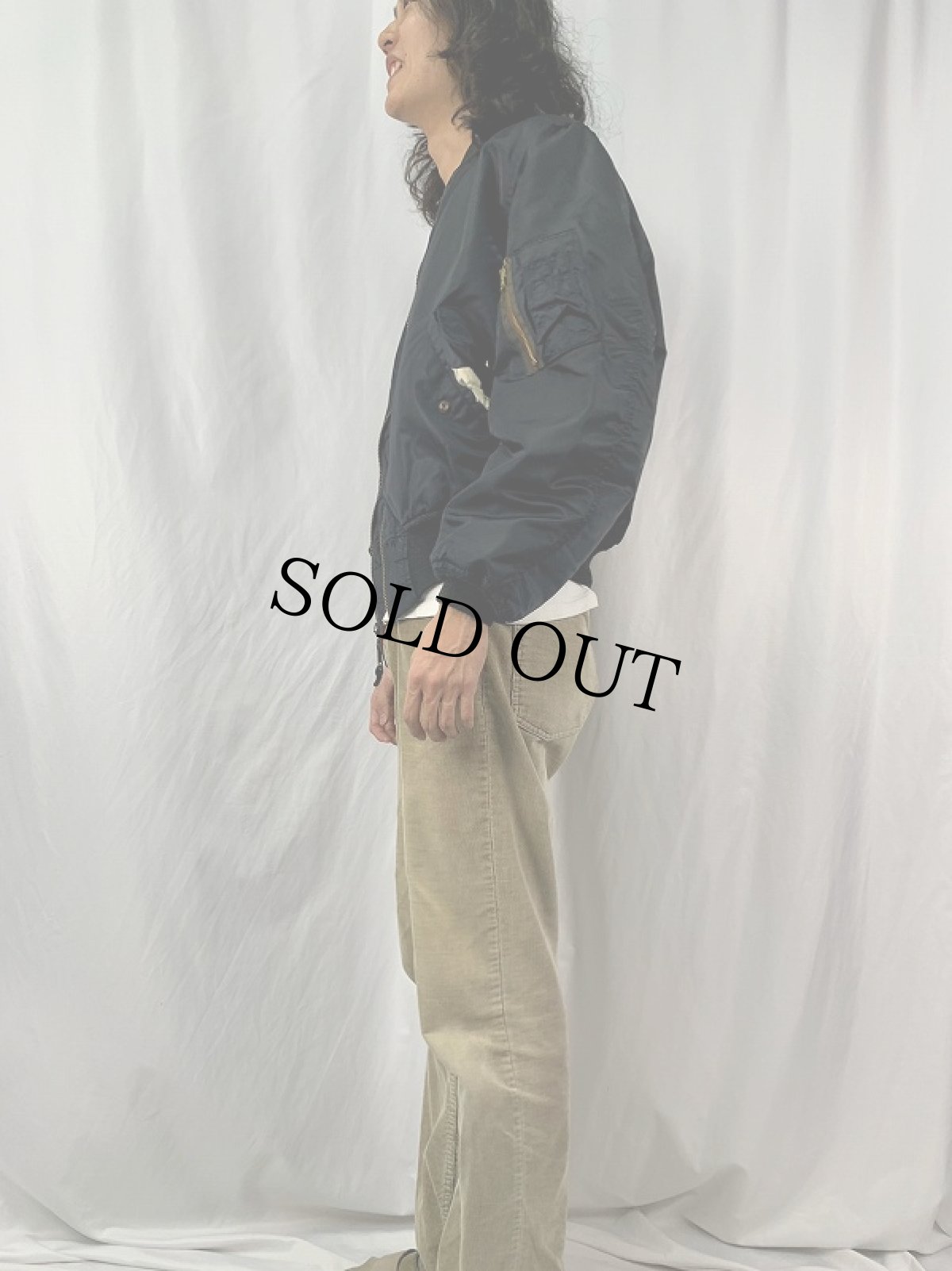 画像4: 民間用 90's USA製 ワッペン付き MA-1 フライトジャケット MEDIUM (4)