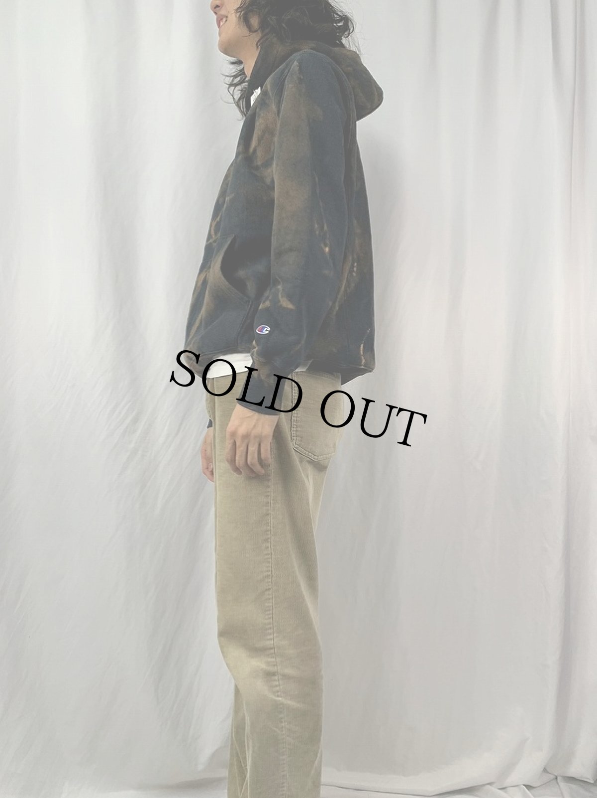 画像3: Champion REVERSE WEAVE ロゴワッペン付き タイダイ染めスウェットフーディー (3)