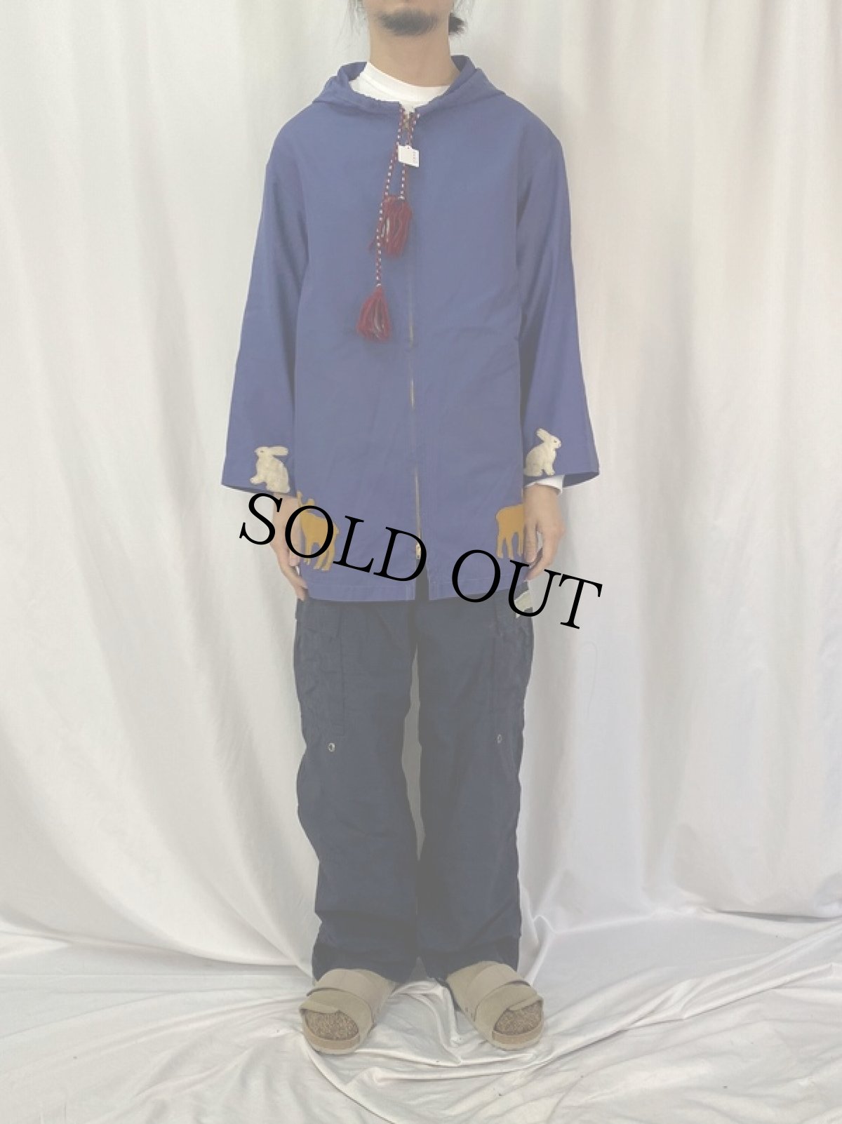 画像2: アニマル柄 ワッペン付き ジップパーカー (2)