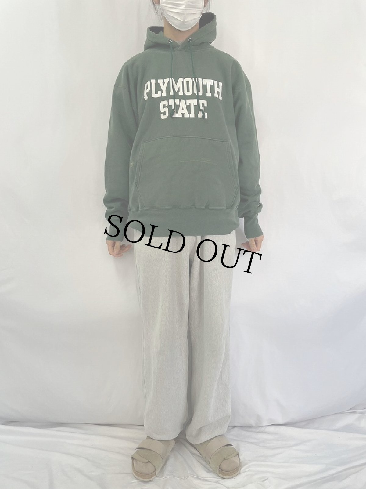 画像2: 00's Champiom REVERSE WEAVE "PLYMOUTH STATE" プリントスウェットフーディー XL (2)