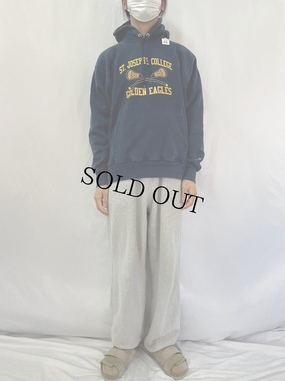 画像2: 00's Champiom REVERSE WEAVE "ST.JOSEPH'S COLLEGE..." プリントスウェットフーディー M (2)