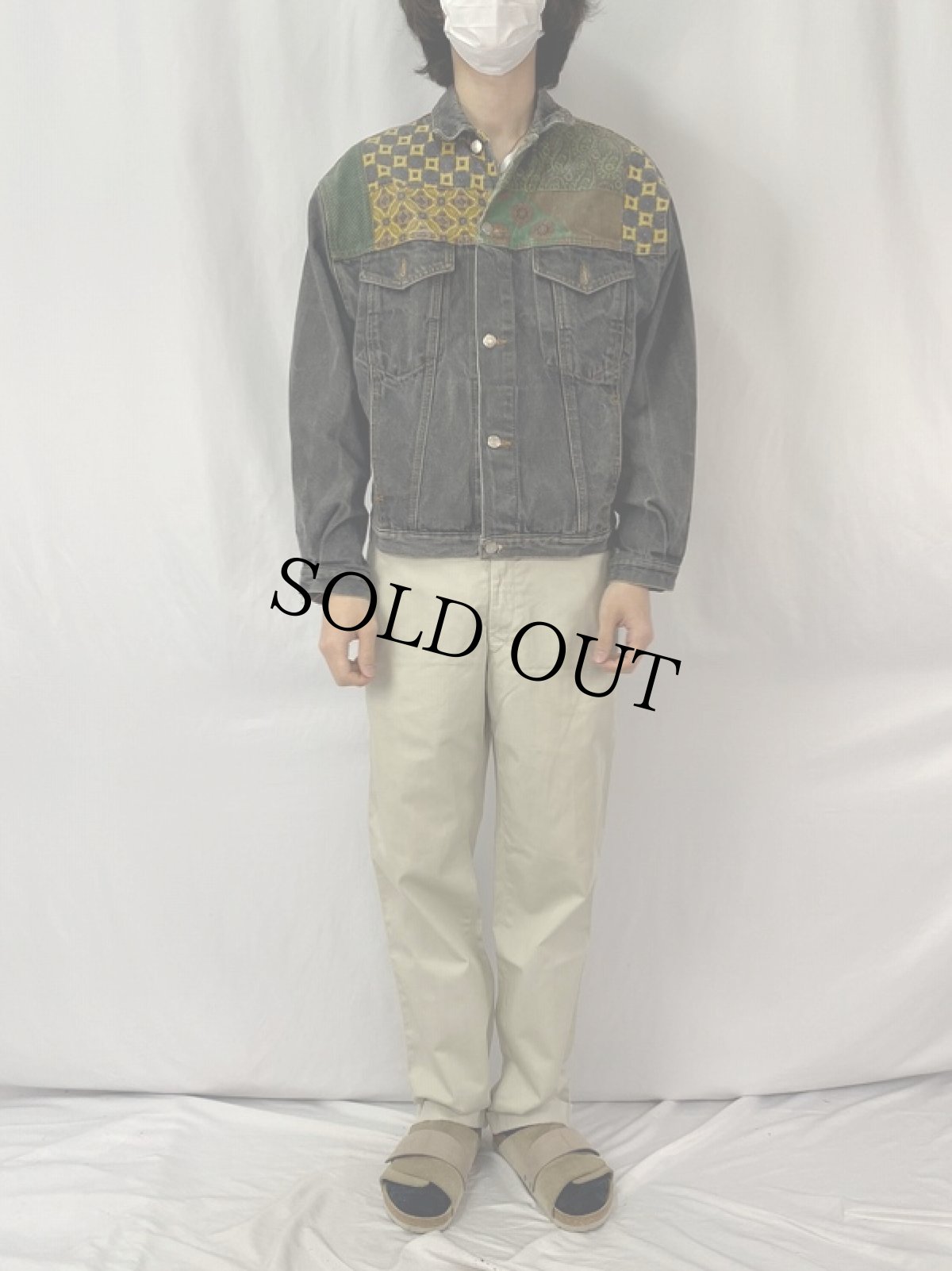 画像2: NAF NAF 総柄 切り替えデザイン ブラックデニムジャケット L (2)