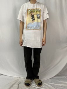 画像2: 【SALE】 90's Mary Engelbreit USA製 "AT THE SEASIDE" イラストTシャツ (2)