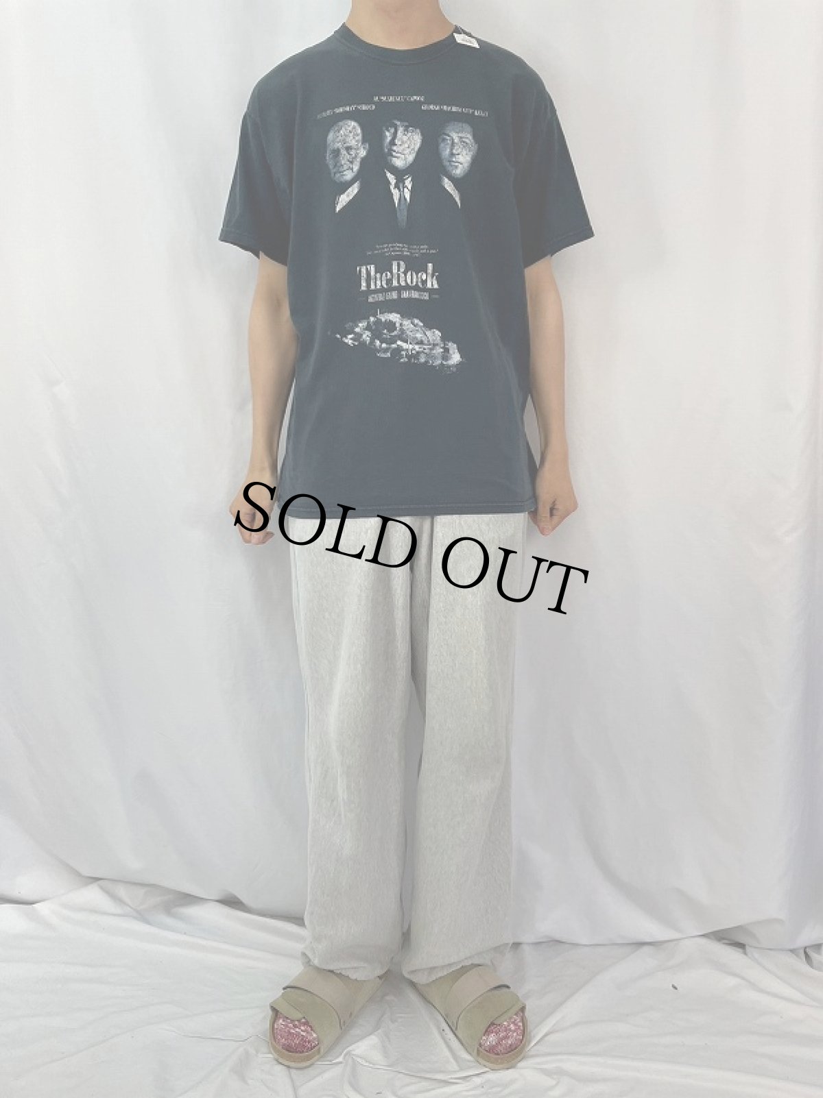 画像2: 00's "TheRock" 映画パロディ ギャングプリントTシャツ XL (2)