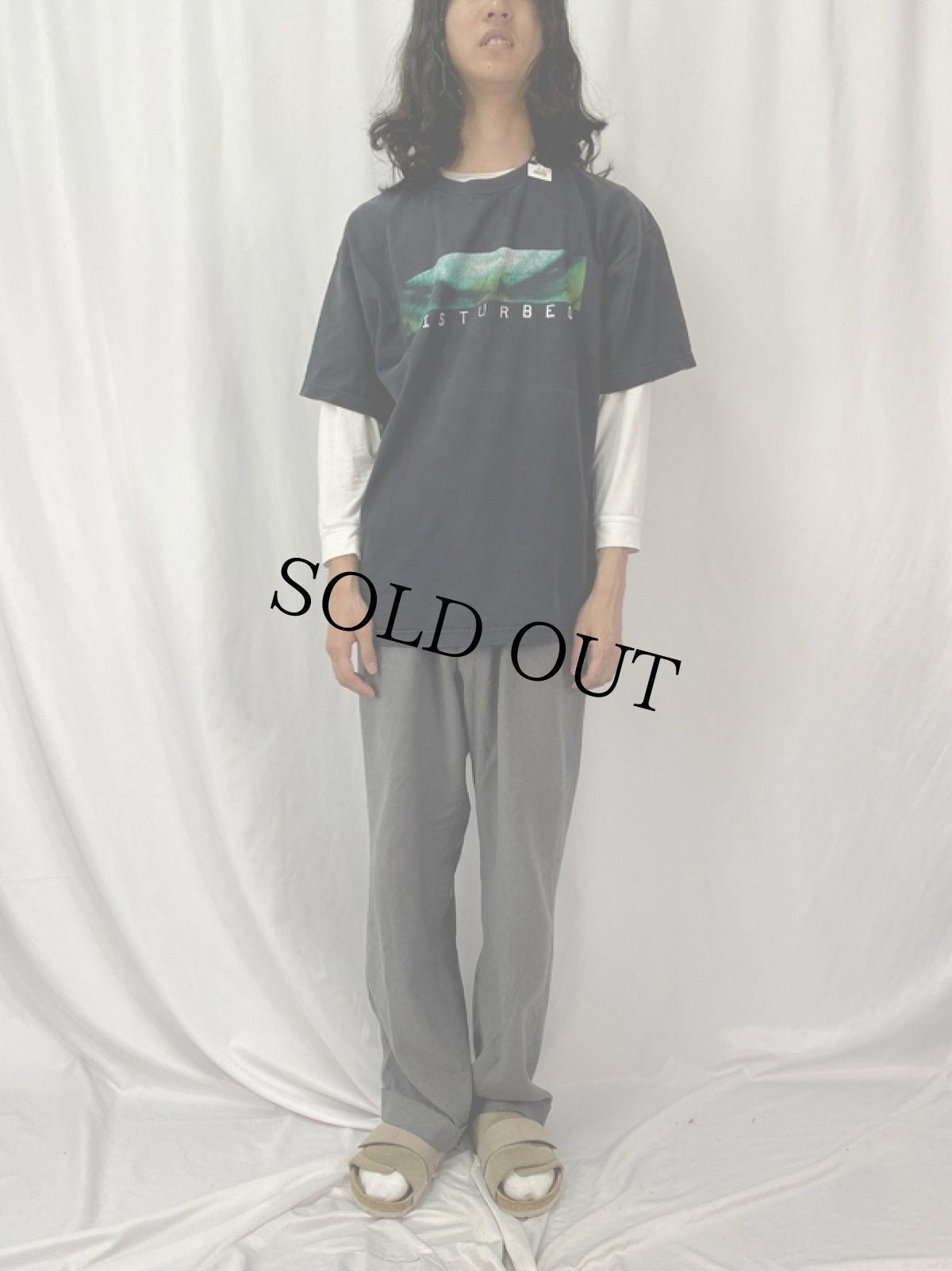 画像2: DISTURBED "LOOK IN MYPACE..." ヘヴィメタルバンド Tシャツ (2)