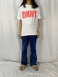 画像2: 90's DKNY JEANS USA製 ロゴプリントTシャツ (2)