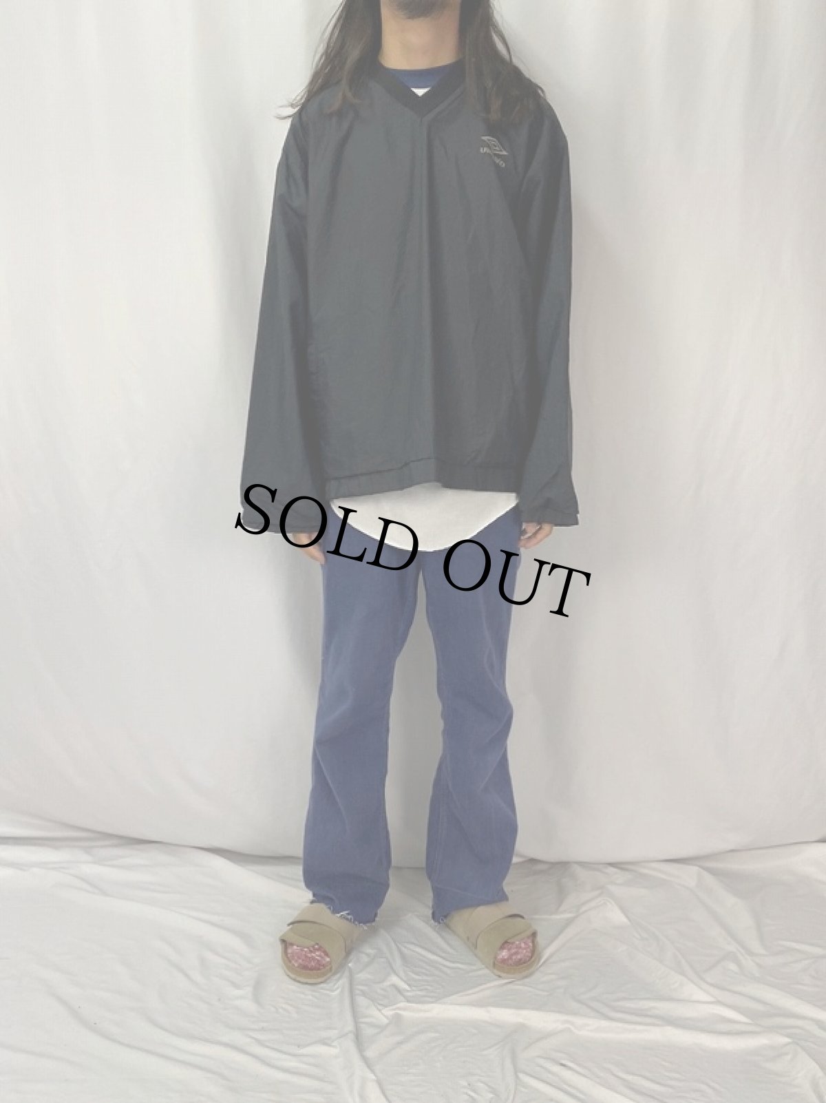 画像2: UMBRO Vネック ナイロンプルオーバー (2)