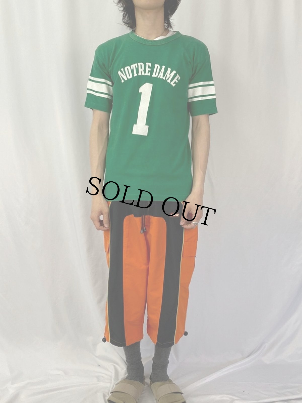 画像2: 70's Champion USA製 バータグ "NOTRE DAME 1" プリントTシャツ L (2)