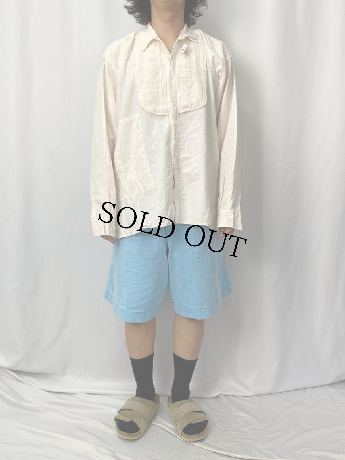 画像2: 70〜80's イカ胸 猫目ボタン コットンシャツ (2)