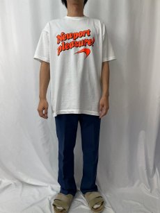 画像2: 90's USA製 "Newport pleasure!" ロゴプリントTシャツ XL (2)