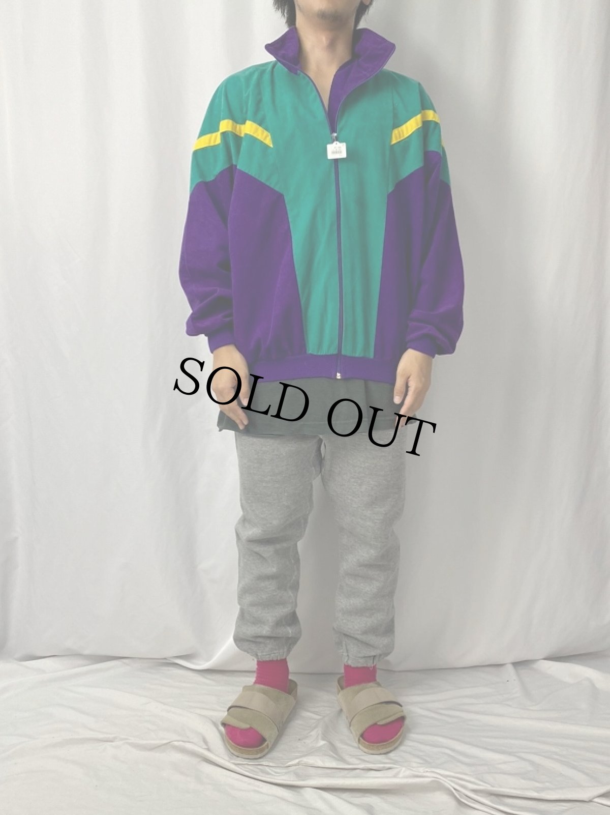 画像2: 70〜80's 切り替えデザイン ベロアジップジャージ SIZE4 (2)