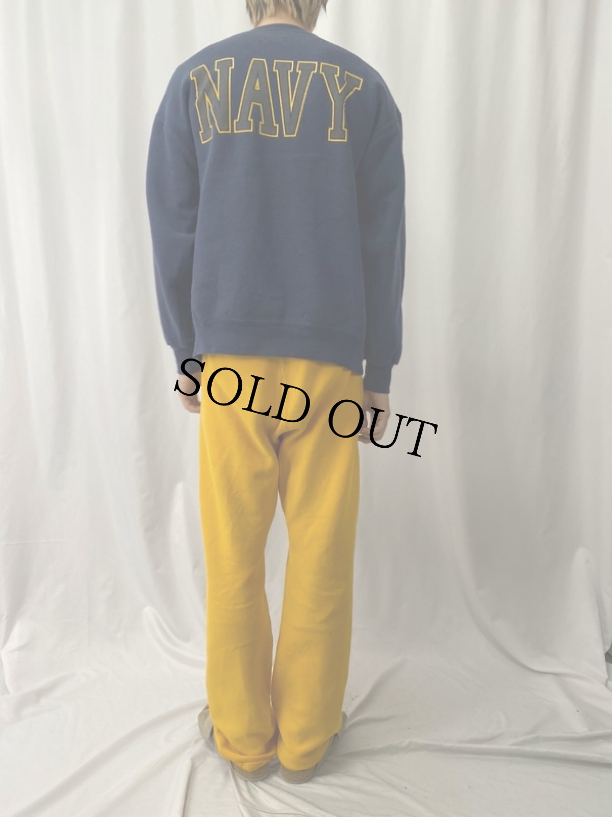 画像4: 90's U.S.NAVY USA製 前V リフレクタープリントスウェット L (4)