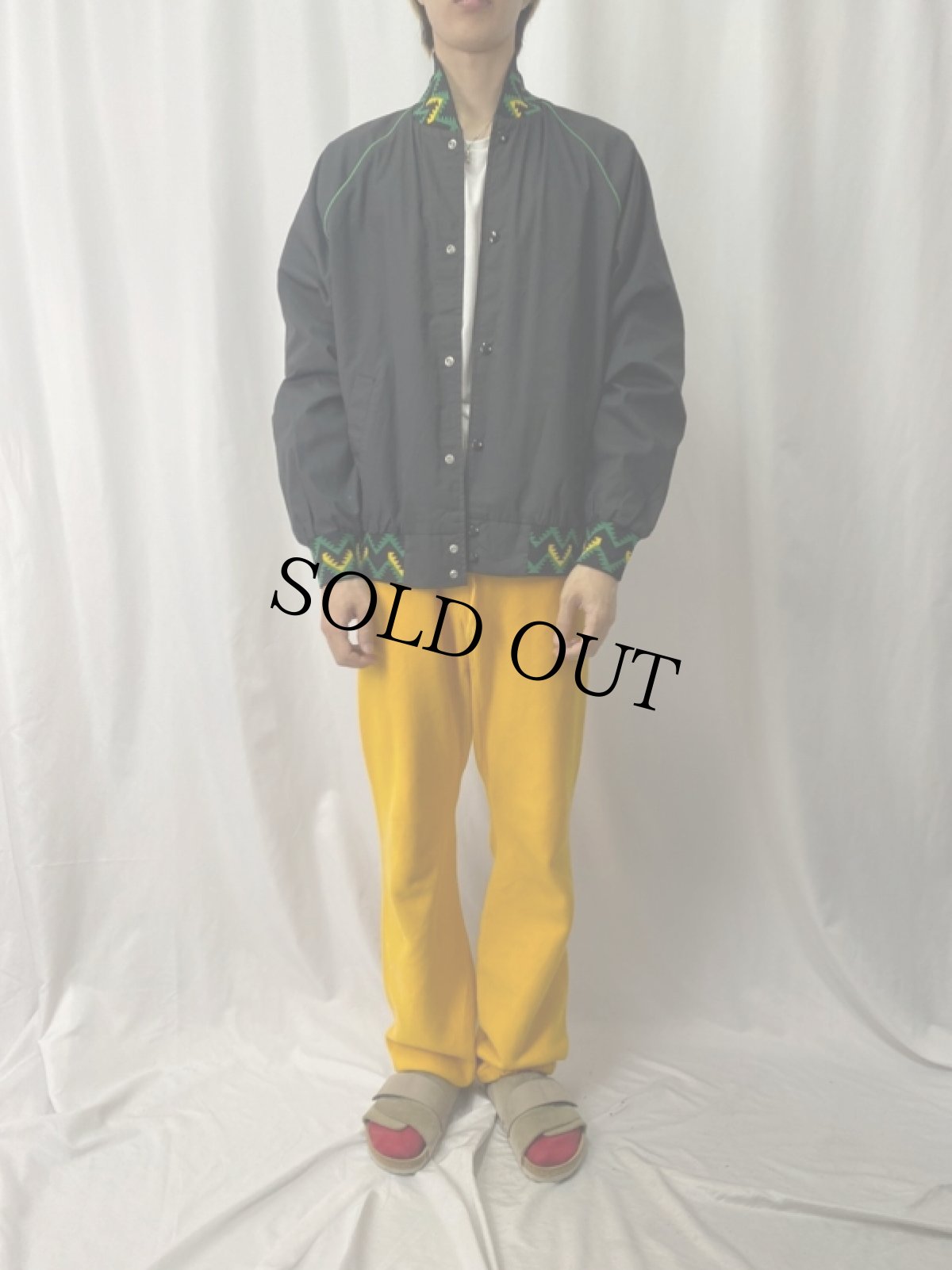 画像2: 〜90's FIVE-M USA製 ネイティブ柄 ナイロンジャケット L (2)