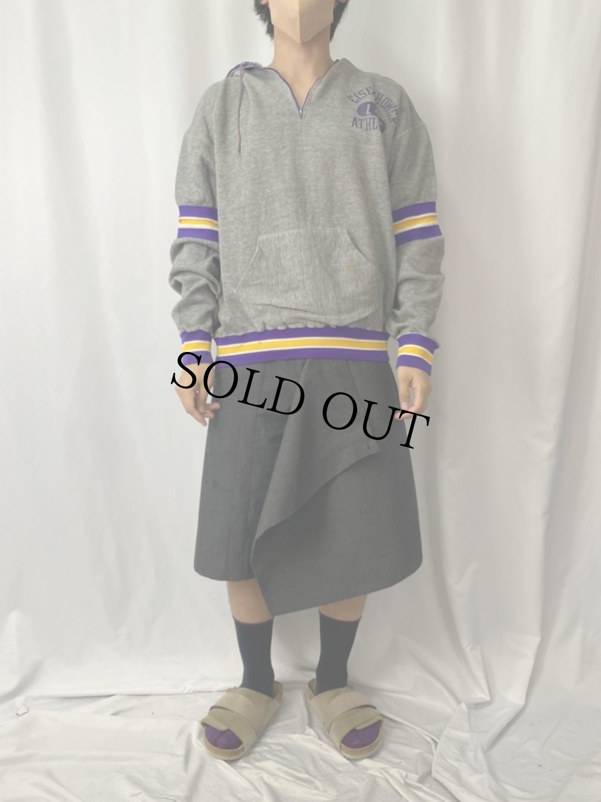 画像2: 70's USA製 "EISENHOWER ATHLETICS" プリントハーフジップスウェットフーディー L (2)