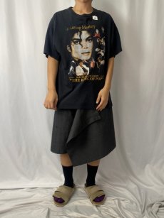 画像2: MICHAEL JACKSON "THE KING OF POP" ミュージシャン追悼Tシャツ XL (2)