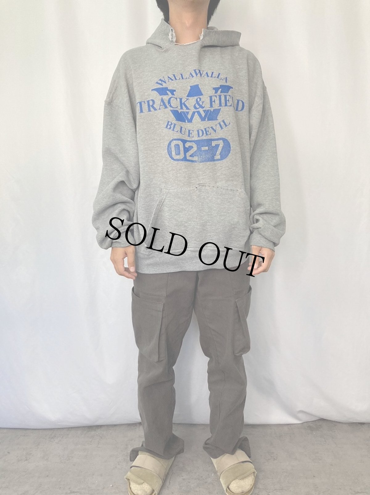 画像2: 90's〜 "WALLAWALLA TRACK & FIELD BLUE DEVIL" プリントスウェットフーディー XL (2)