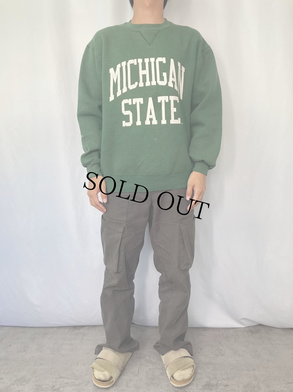 画像2: 90's〜 USA製 "MICHIGAN STATE" 前V プリントスウェット L (2)