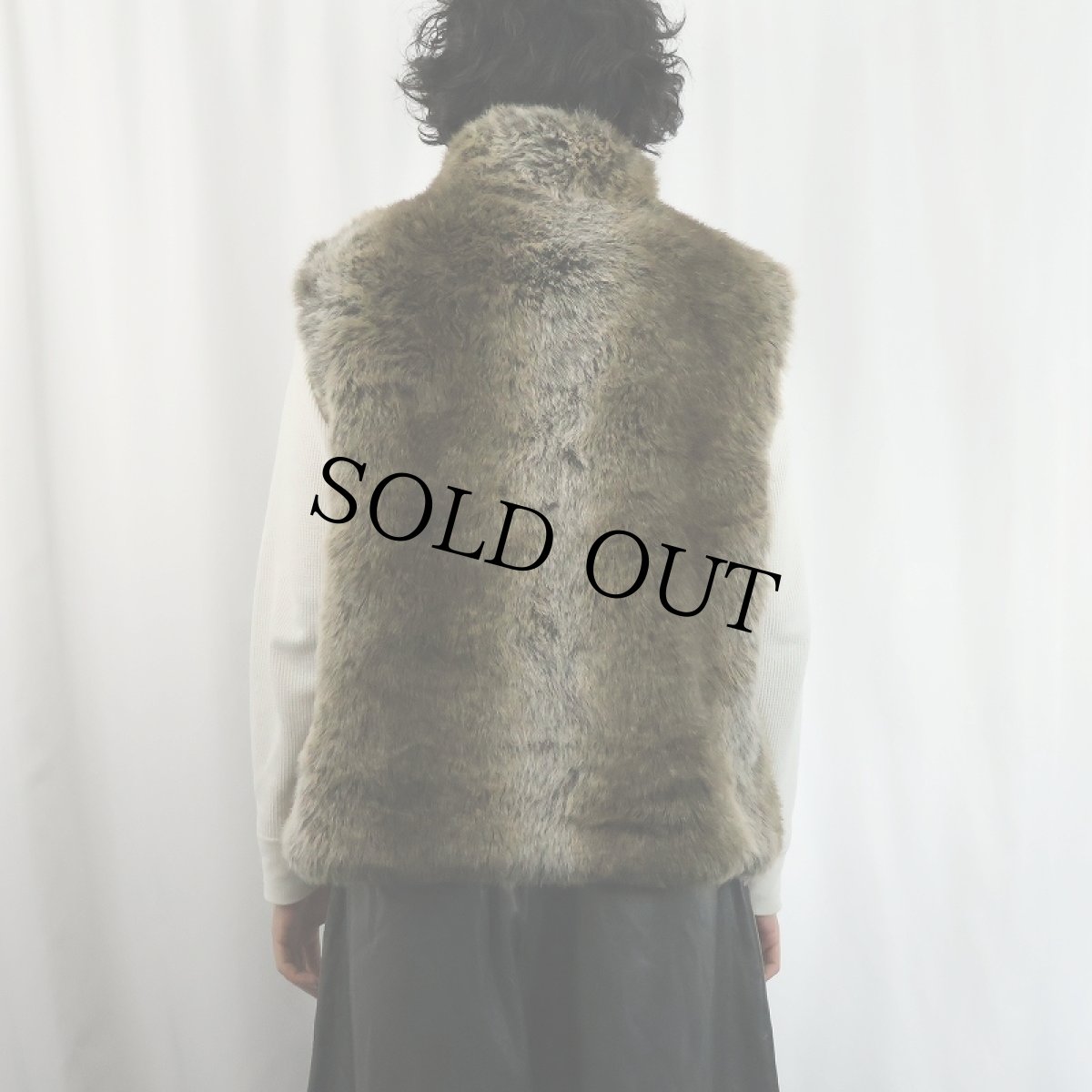 画像4: BLASSPORT リバーシブル フェイクファーベスト L (4)