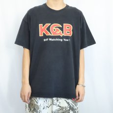画像2: 2000's "KGB Still Watching You !" ジョークプリントTシャツ BLACK XXL (2)