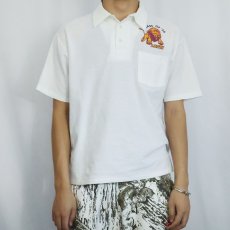 画像2: 90's USA製 "CLASS OF '56 LATIN" コットン×ポリエステルポロシャツ L (2)