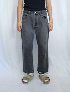 画像2: 90's Levi's 501 USA製 "サルファブラック" ブラックデニムパンツ W32 (2)