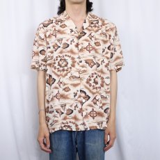 画像2: 70's Fashions of Hawaii HAWAII製 オールオーバーパターン コットンハワイアンシャツ  (2)