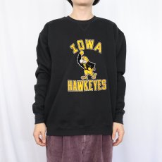 画像2: 80's RUSSELL ATHLETIC USA製 前V "IOWA HAWKEYES" フロッキープリントスウェット BLACK XL (2)