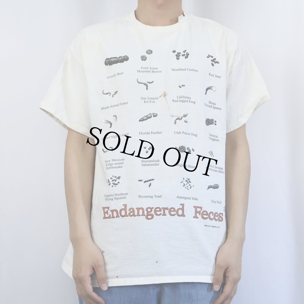 画像2: 2000's "Endangered Feces" シュールイラストプリントTシャツ L (2)