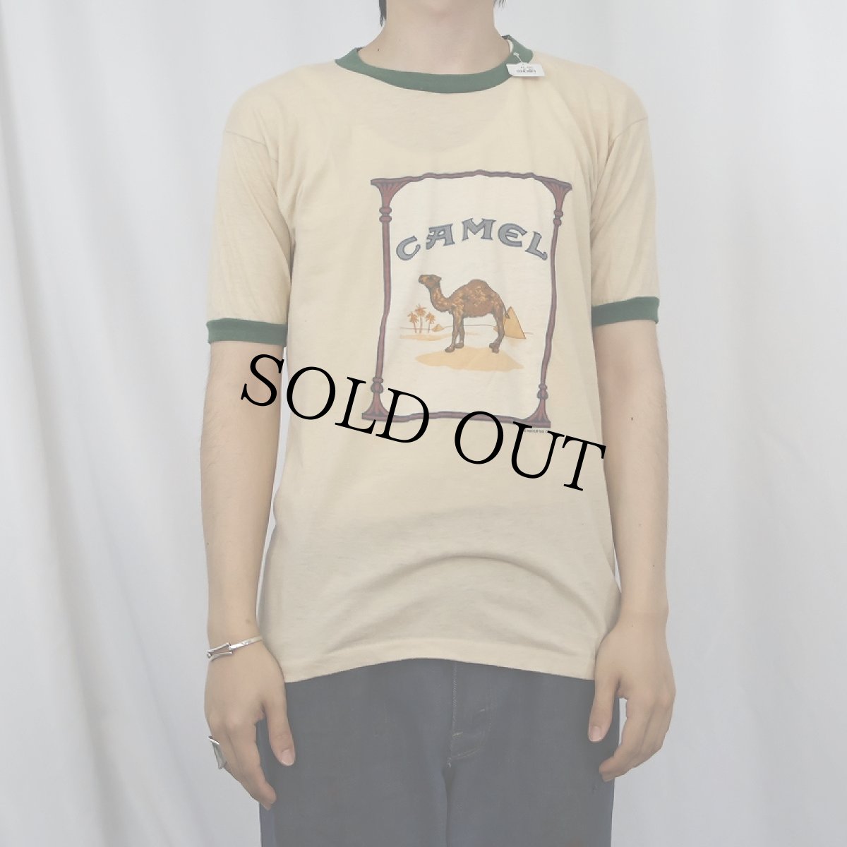 画像2: 80's CAMEL USA製 タバコ企業 プリントリンガーTシャツ L (2)