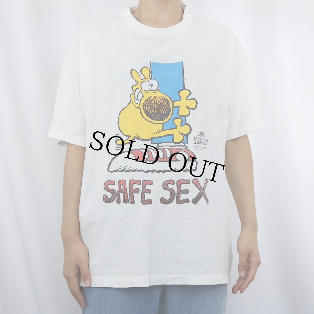 画像2: 80's CANADA製 Mother Goose & Grimm "SAFE SEX" コミック キャラクタープリント エロTシャツ XL (2)