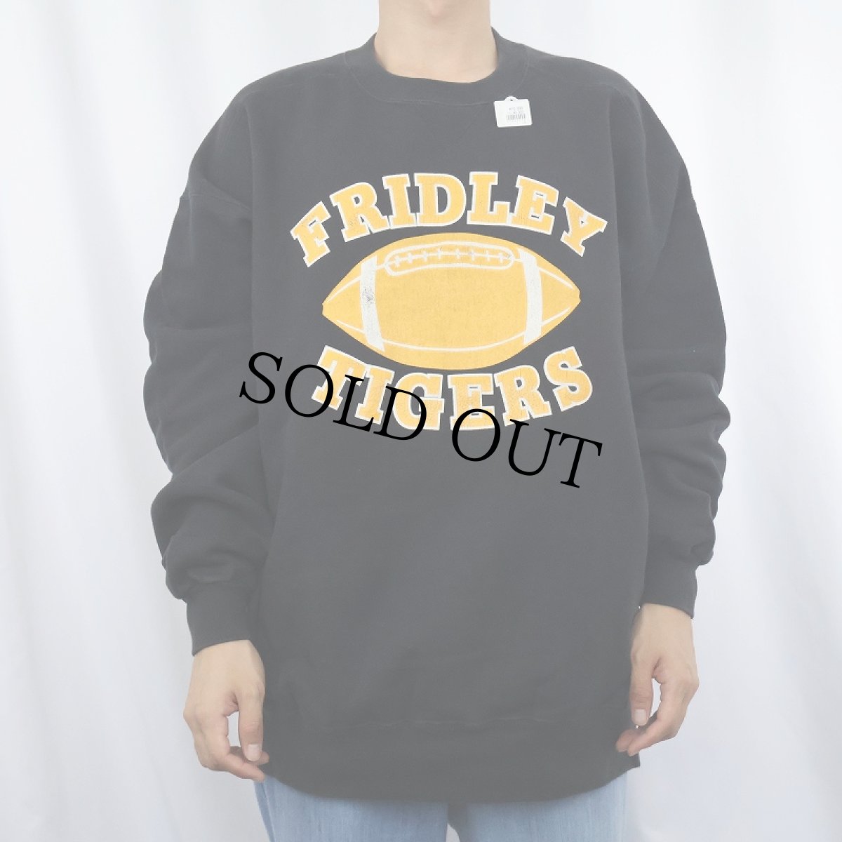 画像2: 90's RUSSELL ATHLETIC USA製 HIGH COTTON "FRIDLEY TIGERS" 前V プリントスウェット BLACK XXL (2)