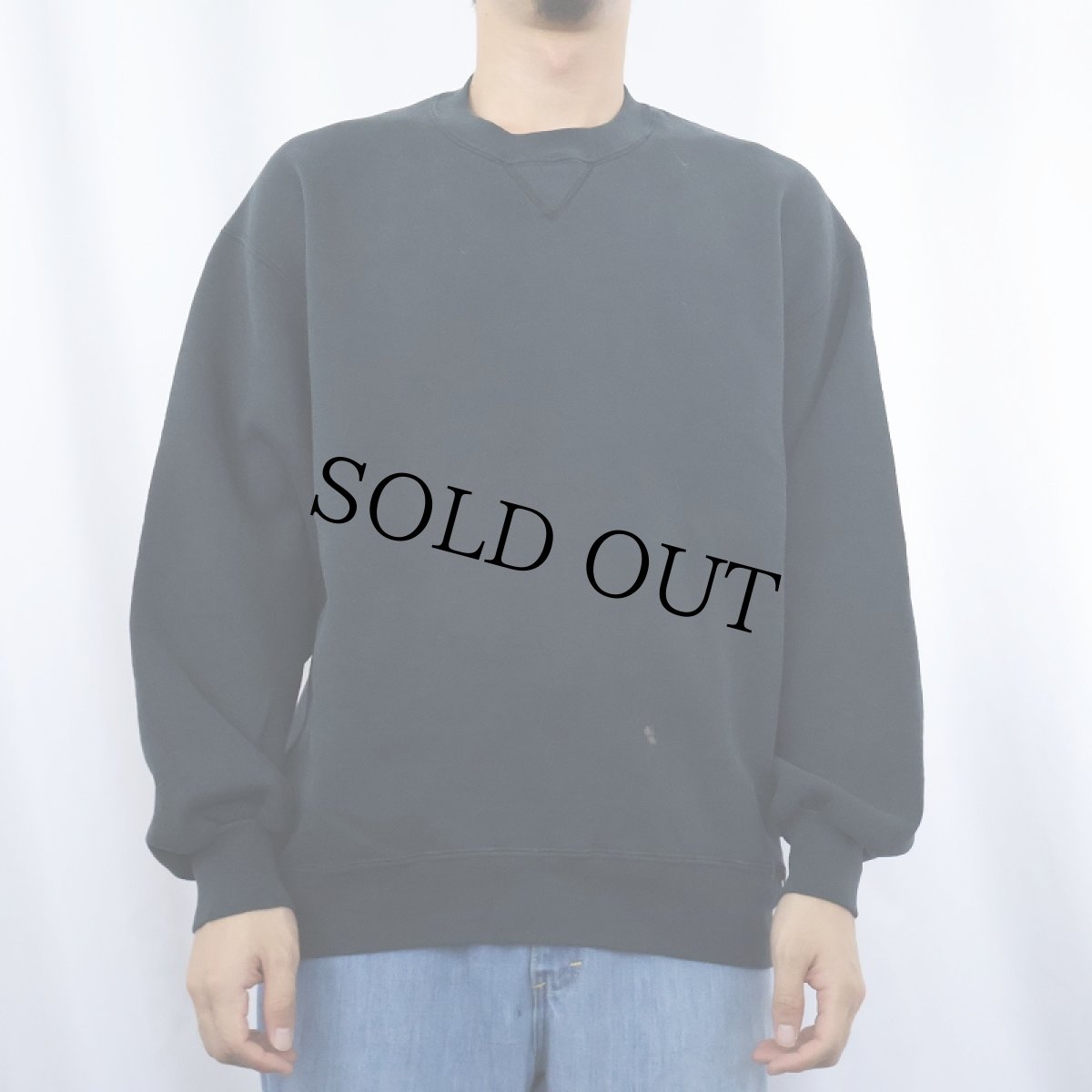 画像2: 90's RUSSELL ATHLETIC USA製 前V 無地スウェット BLACK XL (2)