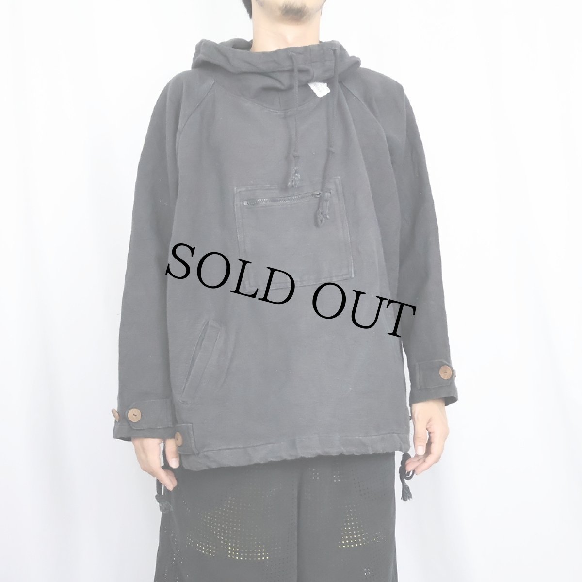 画像2: ハイネック コットンパーカー BLACK (2)