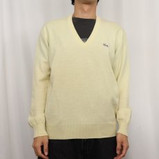 画像2: 70's CHEMISE LACOSTE FRANCE製 ロゴ刺繍 Vネック ウールニットセーター SIZE5 (2)