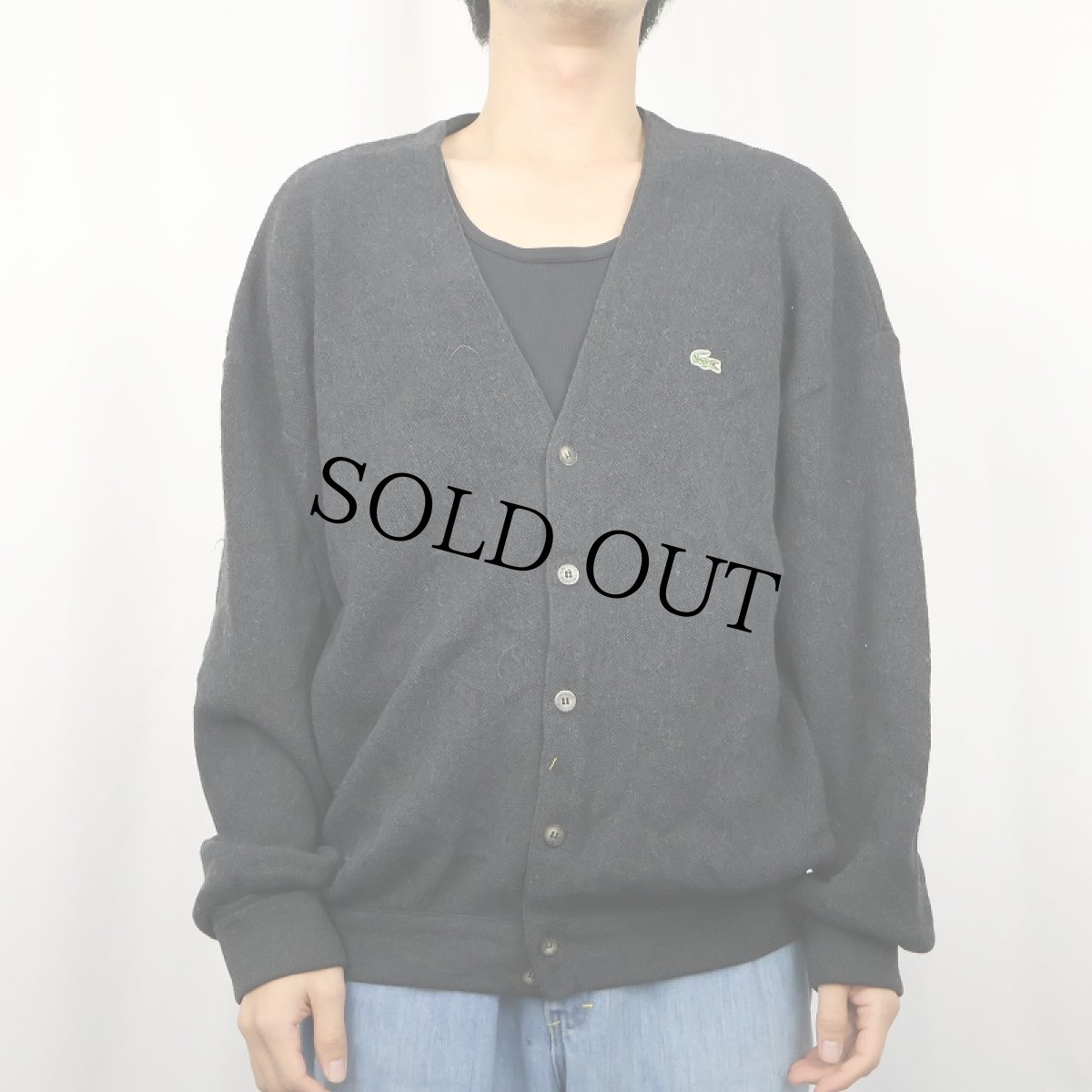 画像2: 90's LACOSTE FRANCE製 ロゴ刺繍 ウールニットカーディガン GRAY SIZE6 (2)