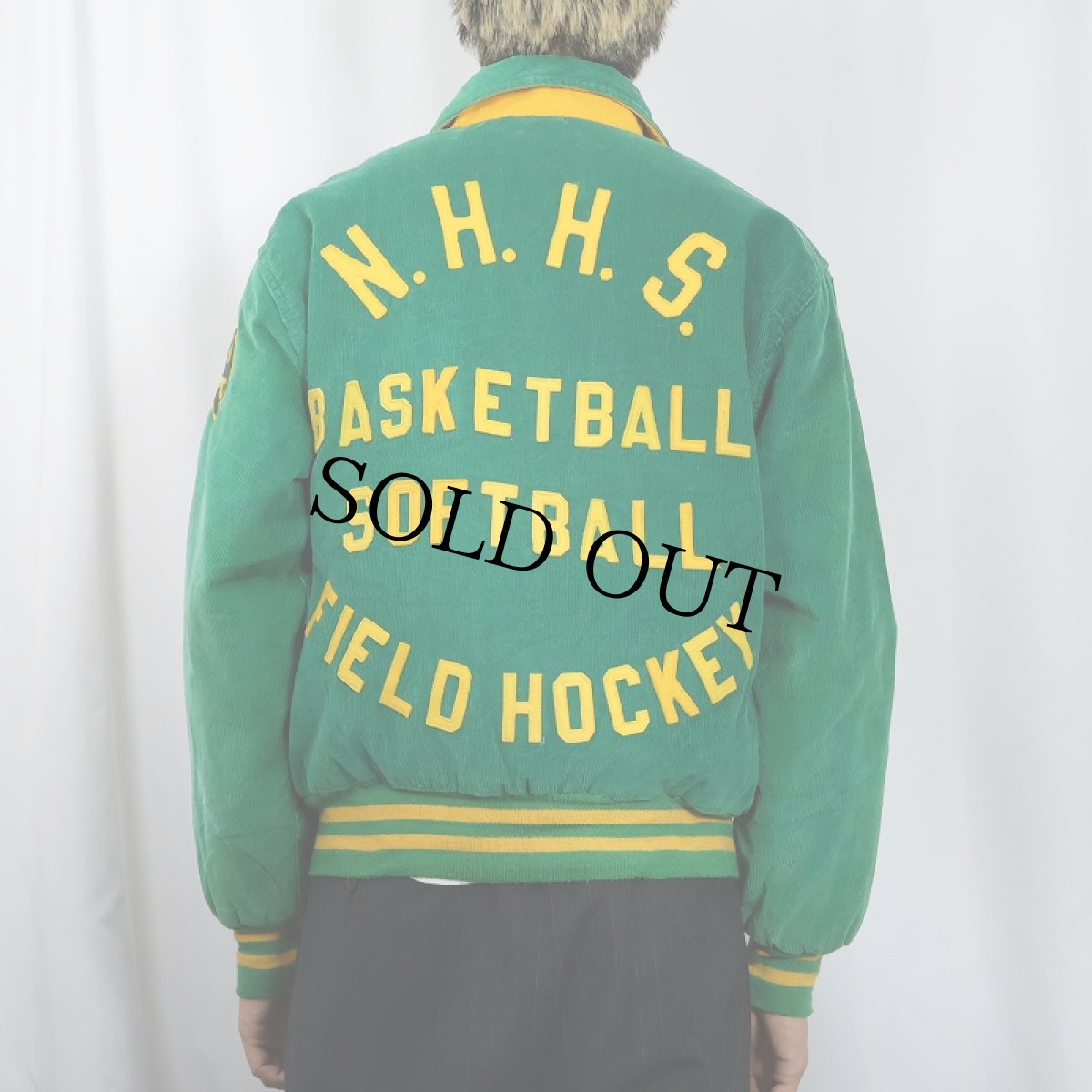 画像4: 70〜80's SAMZIE'S USA製 "N. H. H. S." パッチ付き 中綿入り コーデュロイスタジャン M (4)