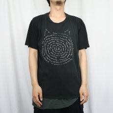 画像2: 90's RUSSELL ATHLETIC USA製 ”c'est la vie 95..." プリントTシャツ BLACK L (2)