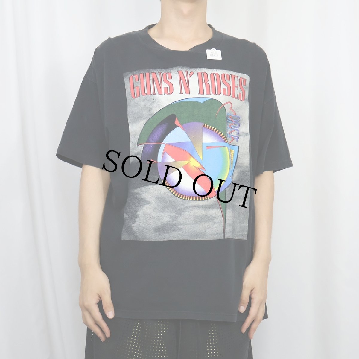 画像2: 1992 GUNS N' ROSES "COMA" ロックバンドツアーTシャツ BLACK (2)