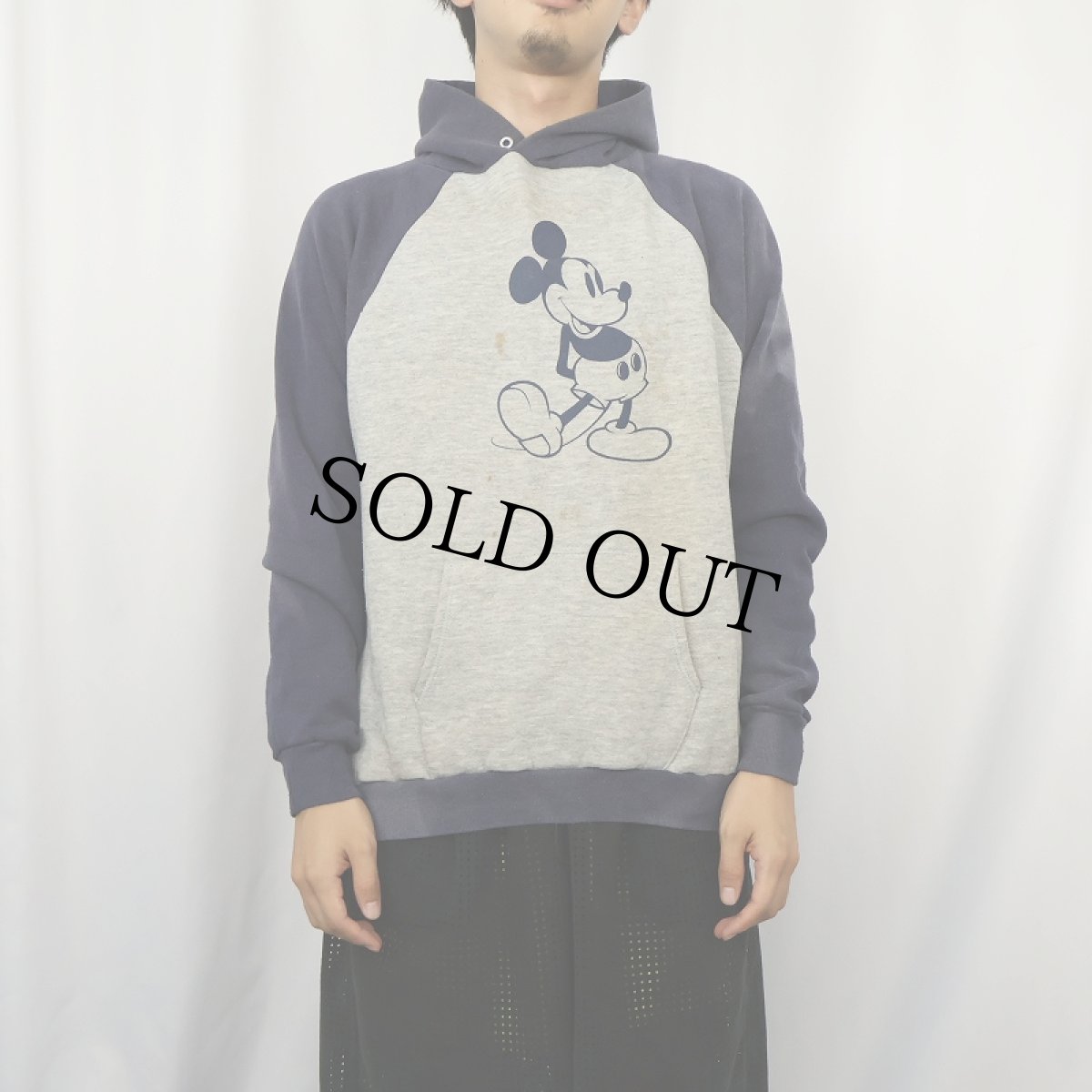 画像2: 80's Disney MICKEY MOUSE USA製 キャラクタープリント ラグランスウェットフーディー XL (2)